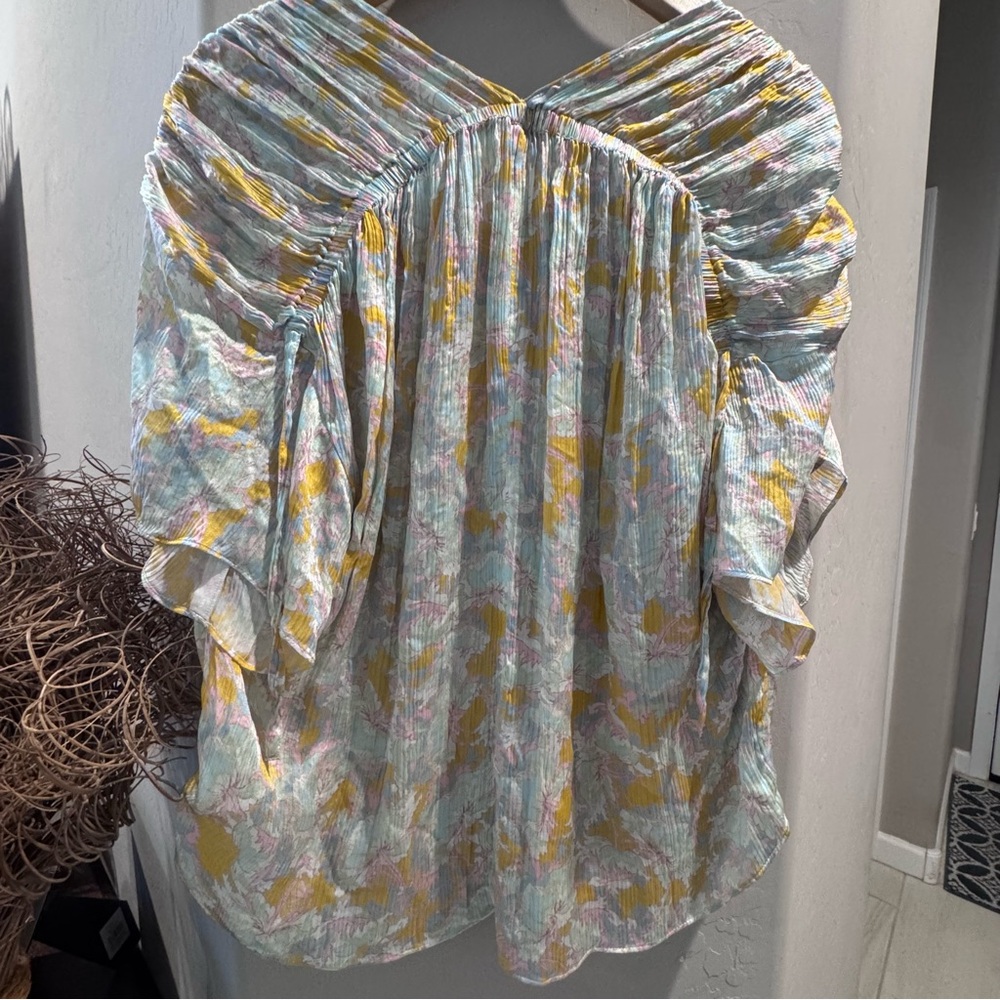 Vince Lotus Ruched Flutter Sleeve Silk Blouse, Size Medium - Picture 4 of 16